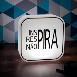 Luminária Box Não Pira para Mesa ou Parede Iluminação Indireta