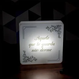 Luminária Slim Box Luz Indireta Aquele Que Te Guarda USB