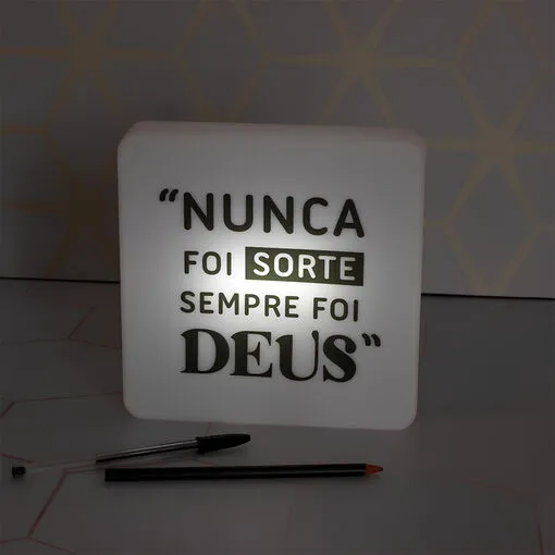 Luminária Slim Box Sempre foi Deus Luz Indireta Presente USB