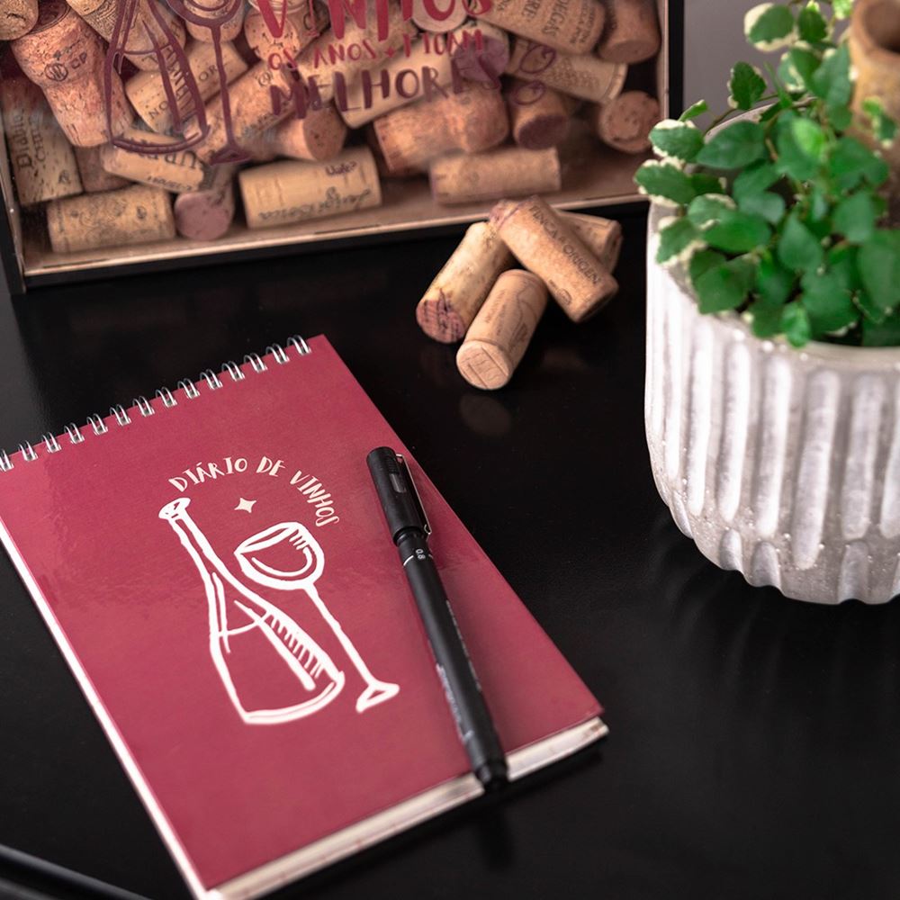 Kit Pai Enófilo: Diário de Vinho, Aerador + Acessórios