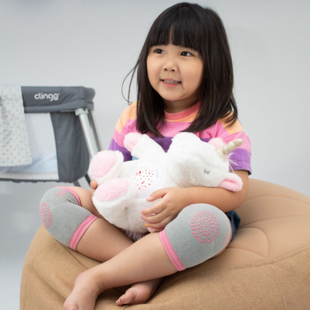 Pelúcia Unicórnio Musical com Luz e Sons Calmantes