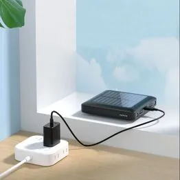 Mini Power Bank Solar 5000mAh USB-C Preto à Prova D'água