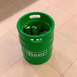 Banco Cooler de Cervejas Barril Decorativo Tampo de Madeira 9L Verde