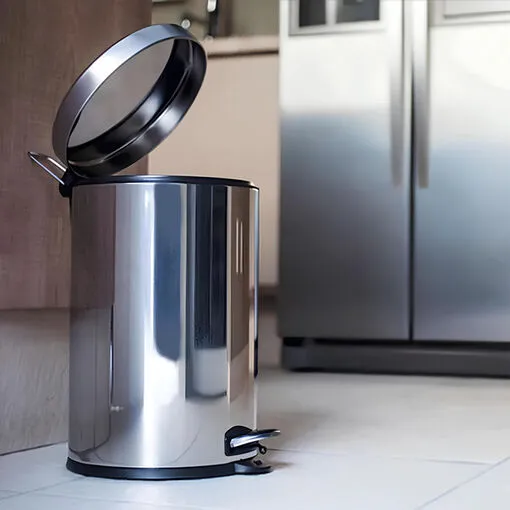 Lixeira Redonda de Chão em Inox 5 Litros com Pedal