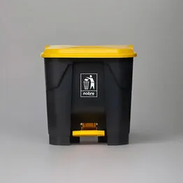 Lixeira Plástica Reforçada com Pedal 35 Litros Lixo Hospitalar