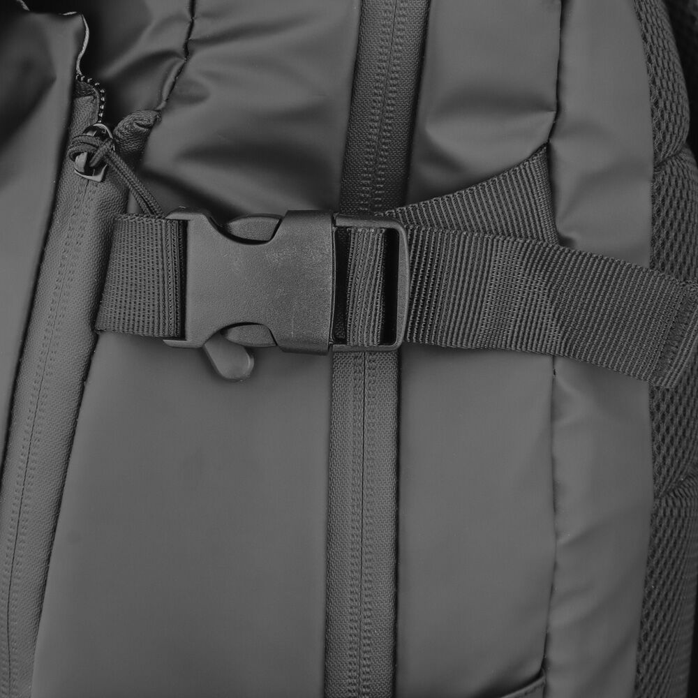 Mochila Executiva para Notebook 19L com Alças Acolchoadas e Engate para Mala