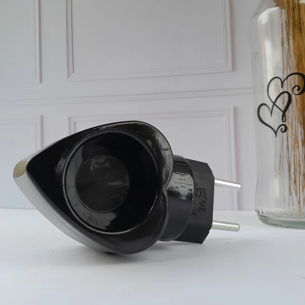 Aromatizador Difusor Elétrico de Essências Love Aromas Bivolt Preto