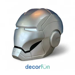 Luminária de Mesa Capacete Homem de Ferro Laqueado Cromo