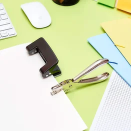 Perfurador de Um Furo Papel até 10 Folhas com Depósito