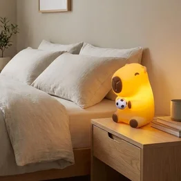 Luminária 3D Capivara Futebolista Baby Bivolt Decoração Criativa