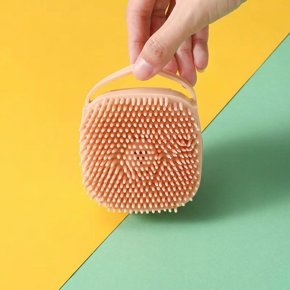 Escova de Banho para Pets Silicone Dispenser de Shampoo Massageadora Bege